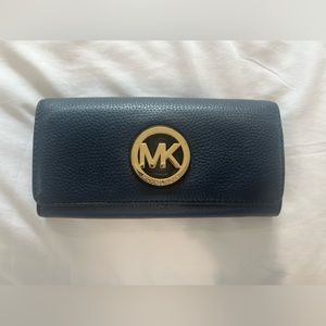Micheal Kors wallet